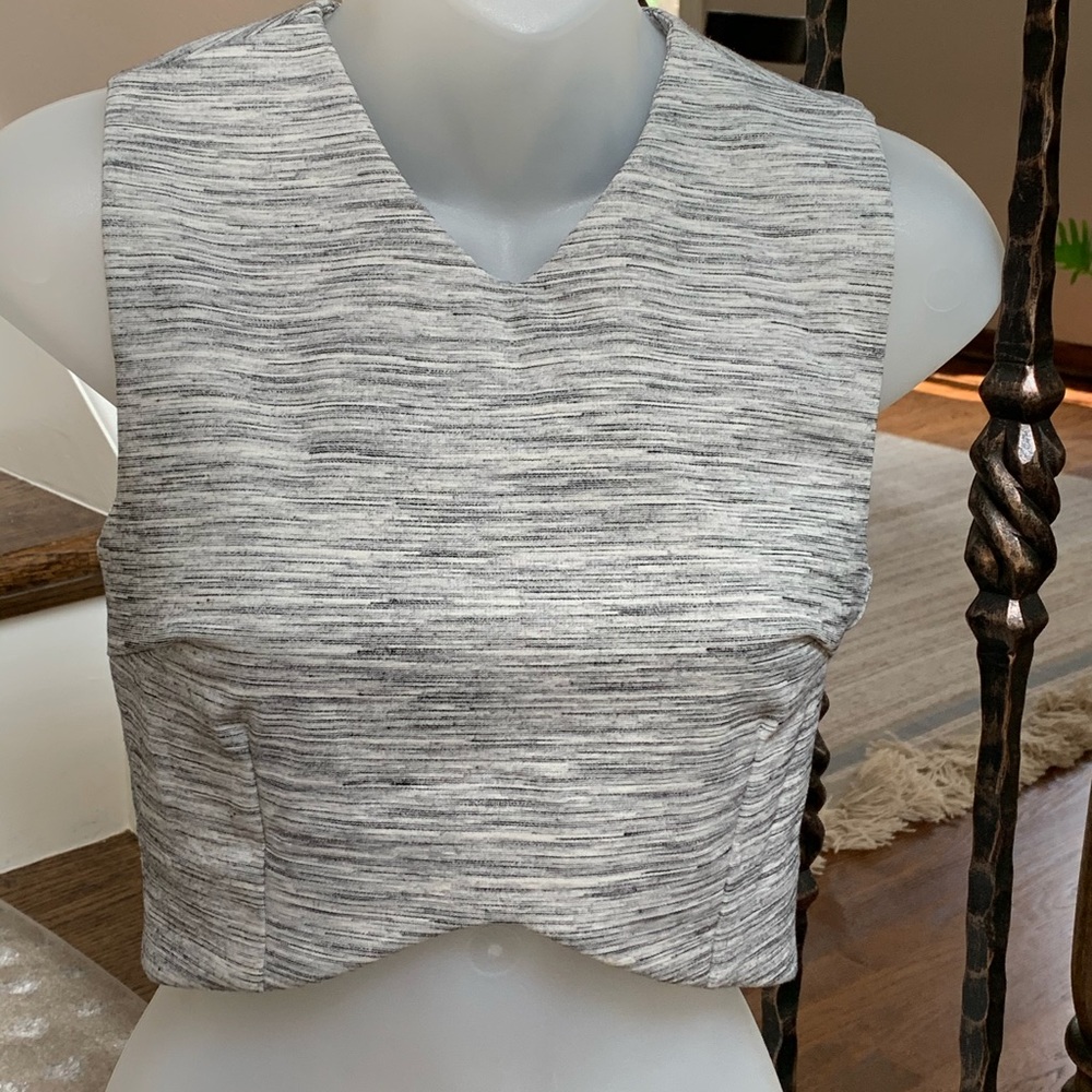 Akita Black Label Crop Top